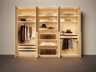 Kleiderschrank